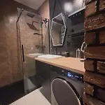 Loft Apartment *